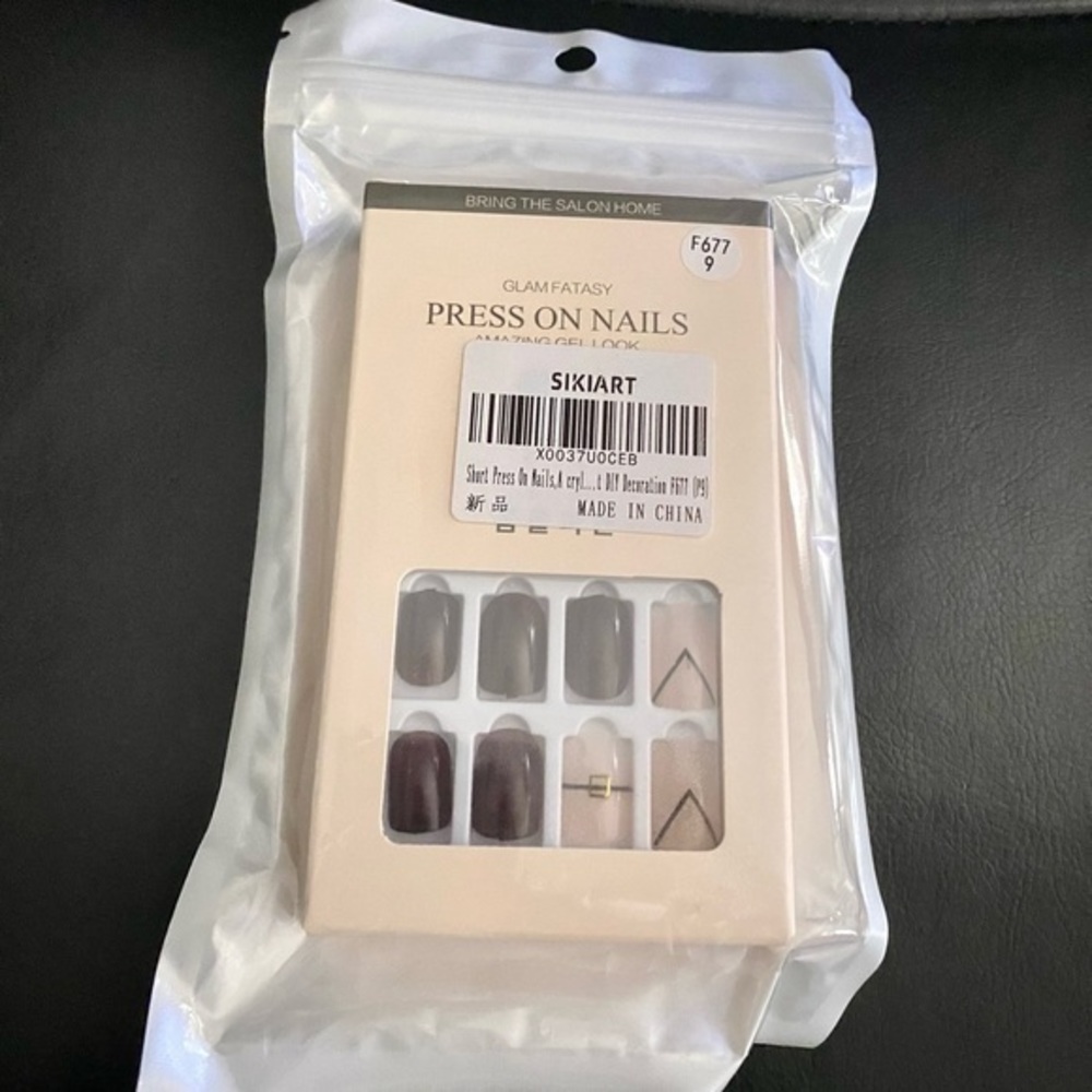 Short Press On Nails‎